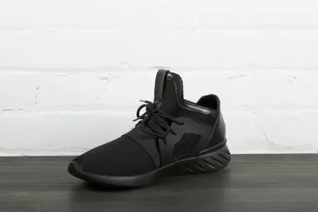 Sneaker shoes men