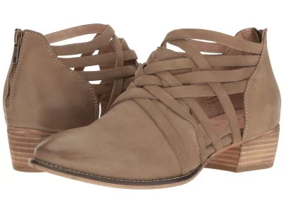 Seychelles women's brown ankle bootie